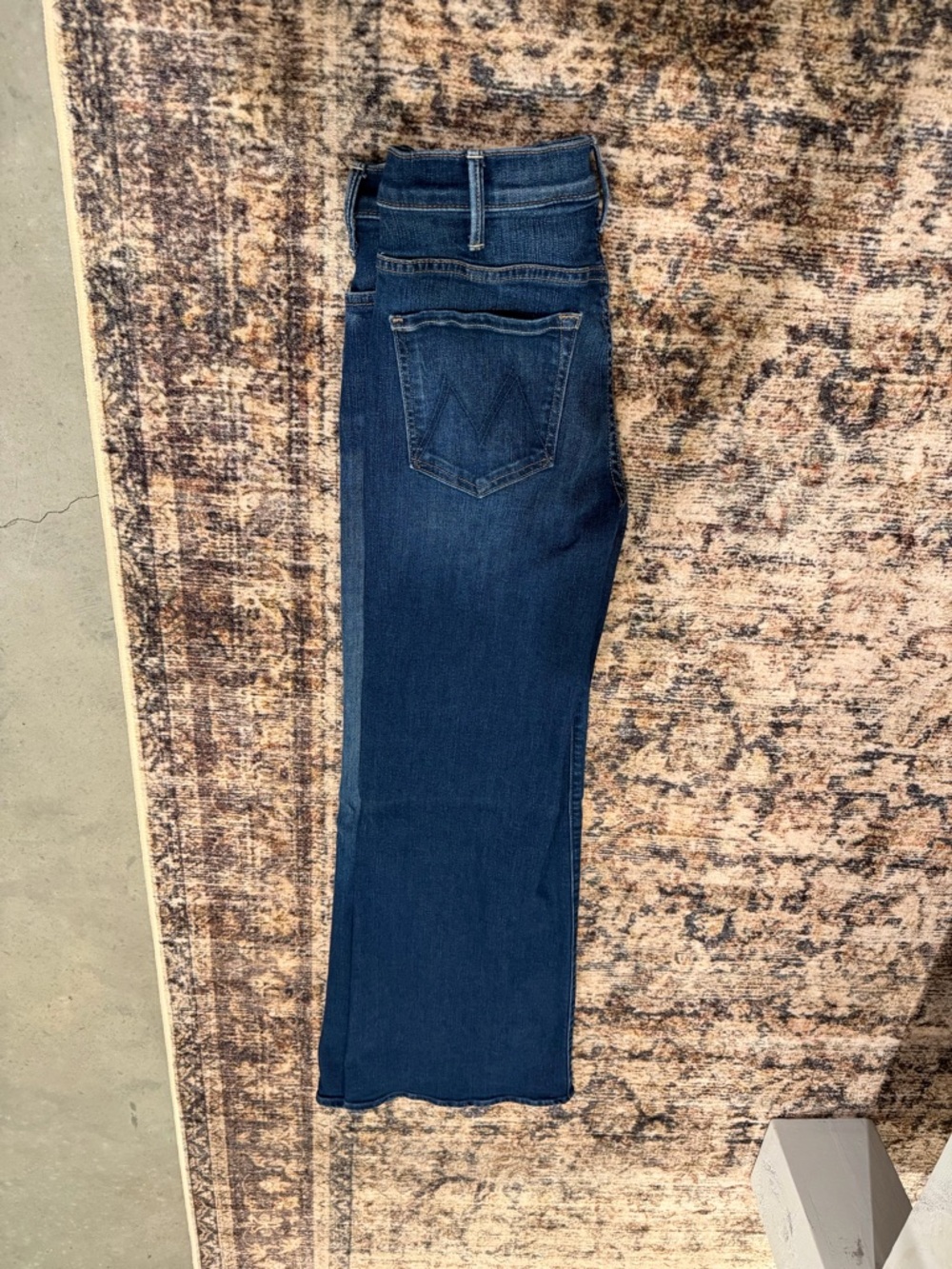 MOTHER Hustler Roller Sneak High-Rise Wide-Leg Flare Jeans in Troublemaker - Picture 5 of 9